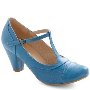 Blue Chelsea Crew Retro Oxford Heels 9.5 Modcloth